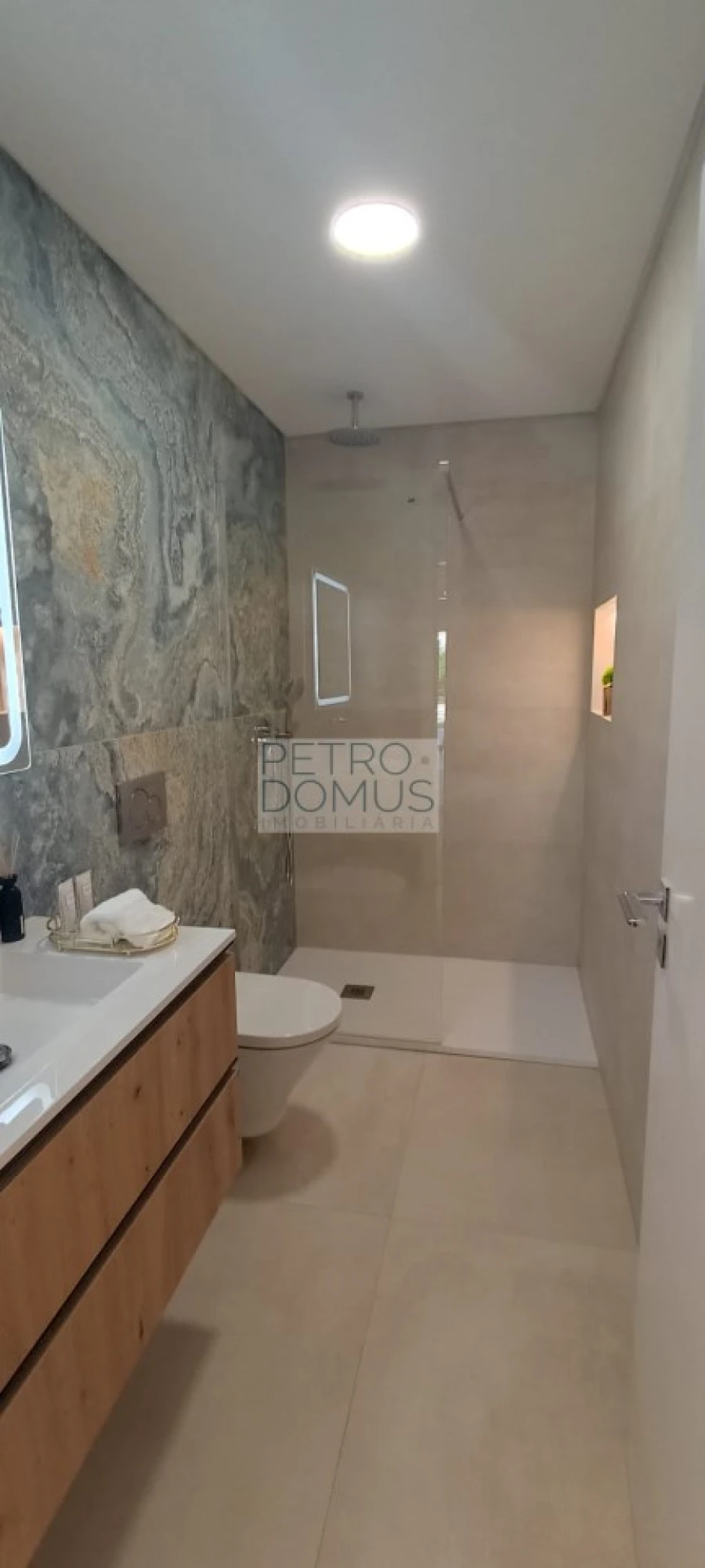 Apartamento T3 para Venda em Benfica Foto 3