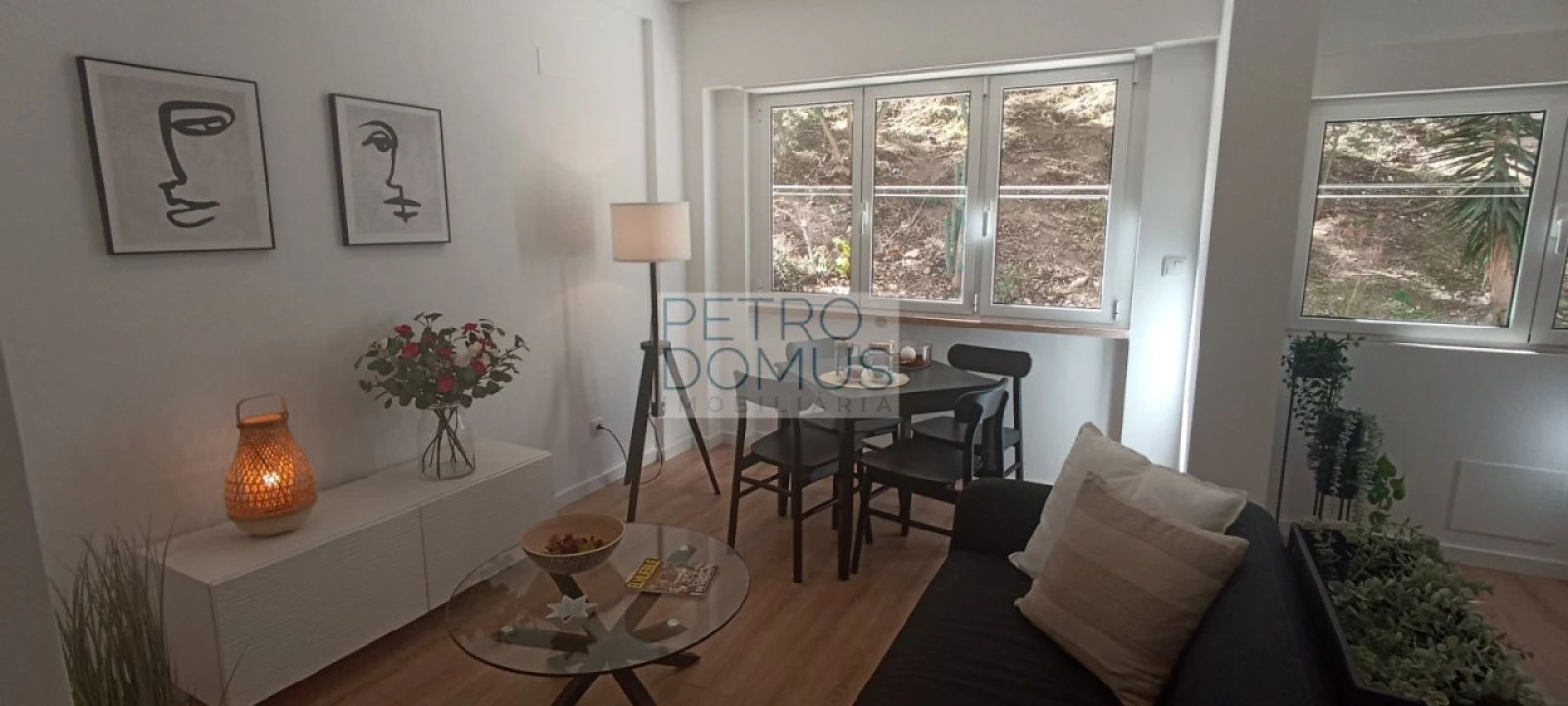 Apartamento T2 para Venda em Benfica Foto 1