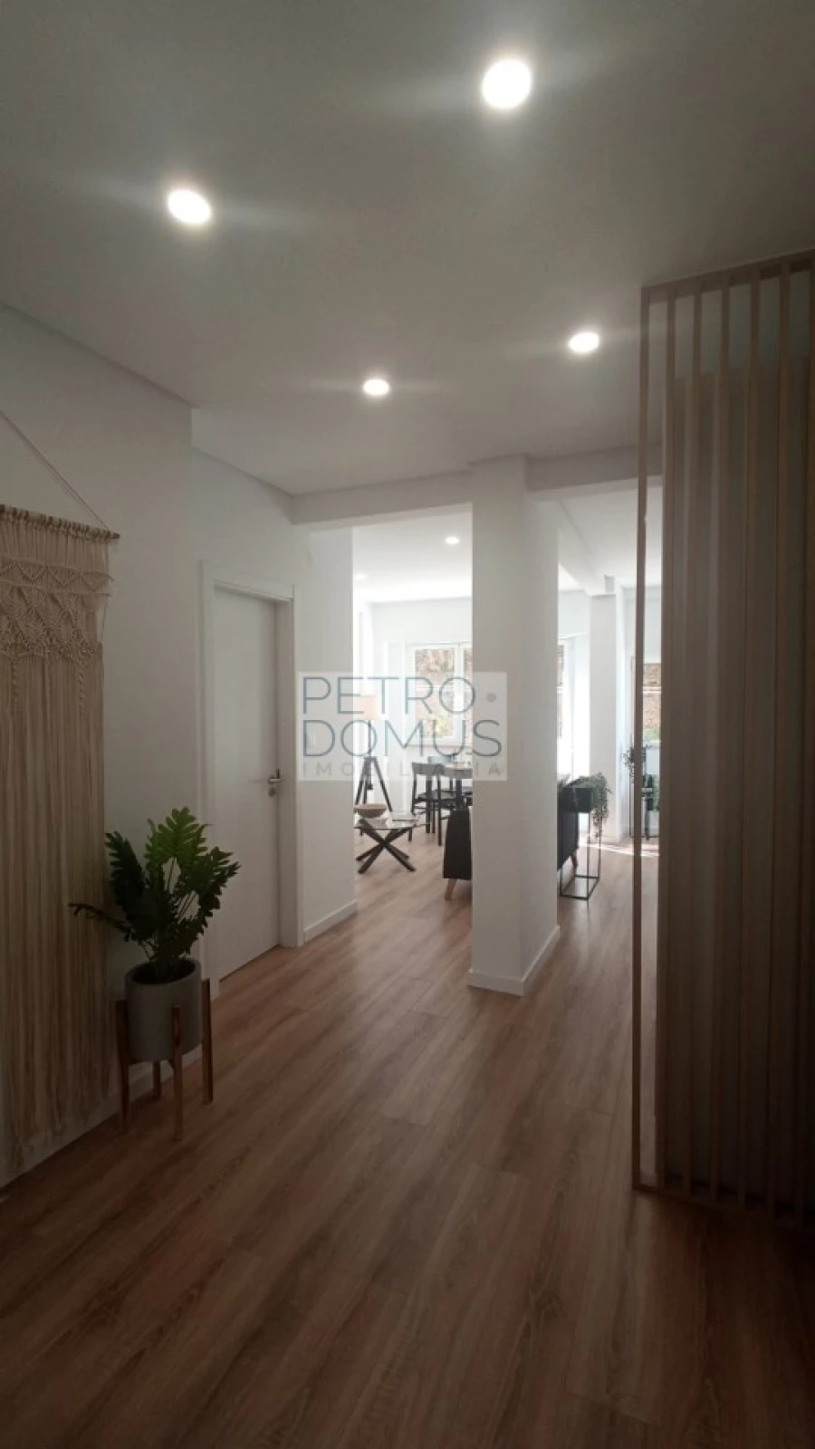 Apartamento T2 para Venda em Benfica Foto 3
