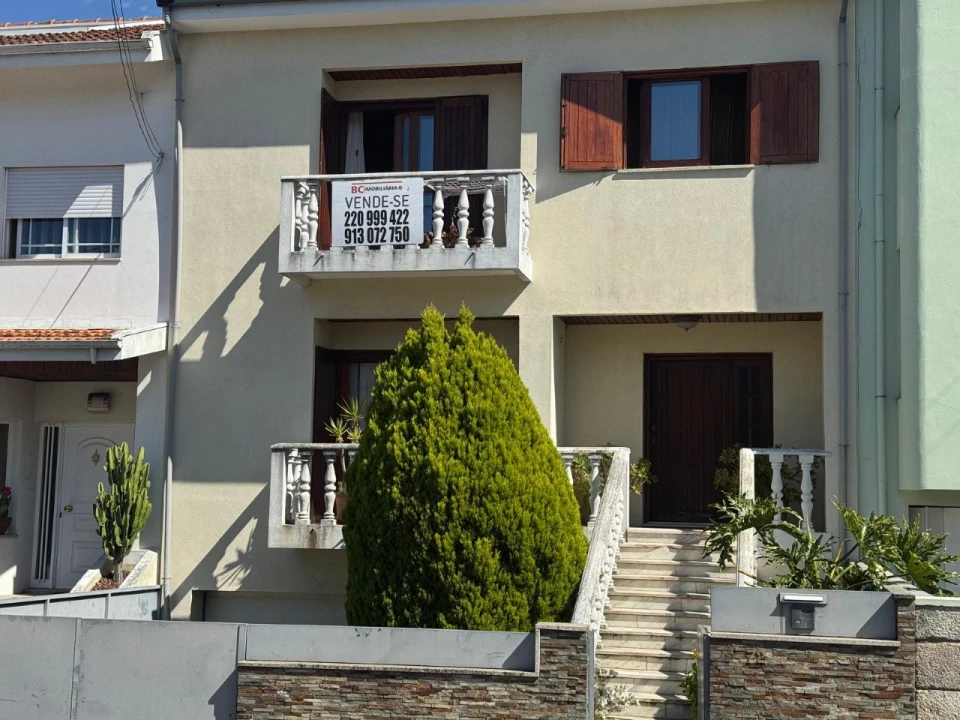 Moradia T4 para Venda em Gondomar (São Cosme), Valbom e Jovim Foto 2