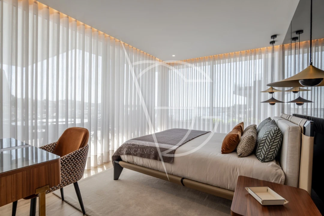 Apartamento T4 para Venda em Lordelo do Ouro e Massarelos Foto 18
