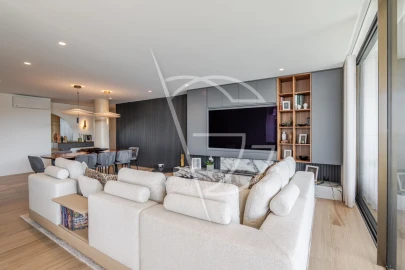 Apartamento T4 para Venda em Lordelo do Ouro e Massarelos