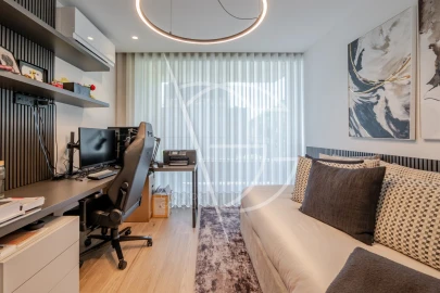Apartamento T4 para Venda em Lordelo do Ouro e Massarelos