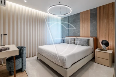 Apartamento T4 para Venda em Lordelo do Ouro e Massarelos