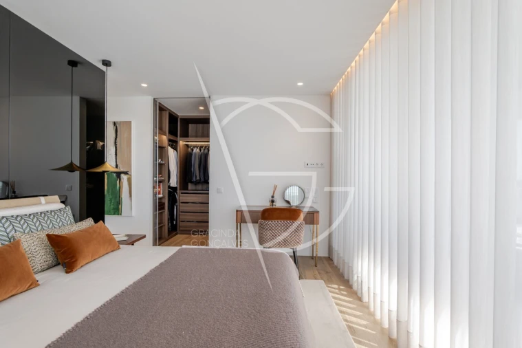 Apartamento T4 para Venda em Lordelo do Ouro e Massarelos Foto 21