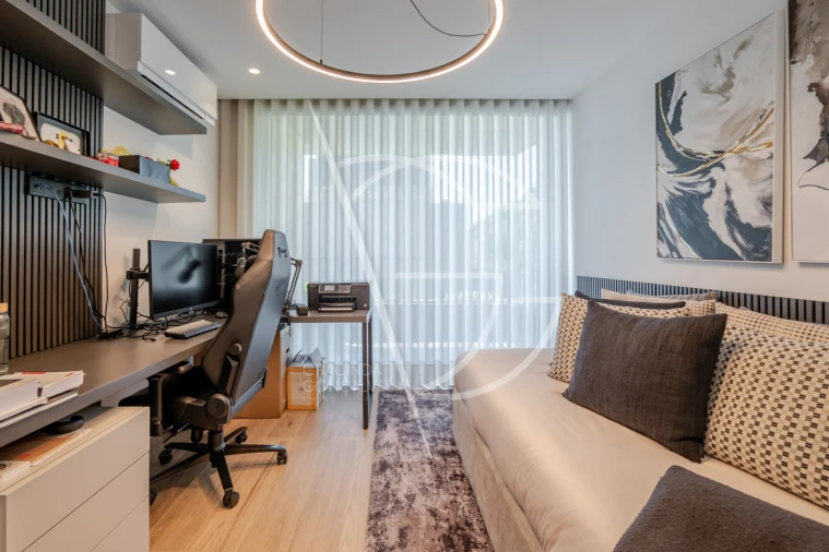Apartamento T4 para Venda em Lordelo do Ouro e Massarelos Foto 30
