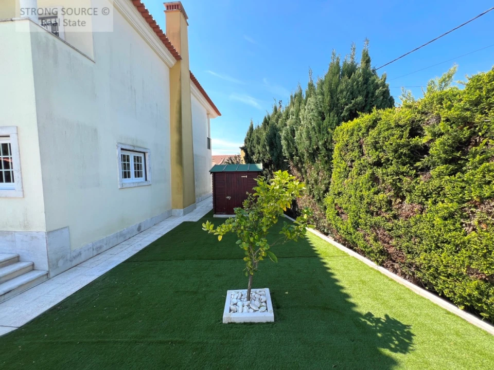 Moradia T5 para Venda em Azeitão (São Lourenço e São Simão) Foto 5