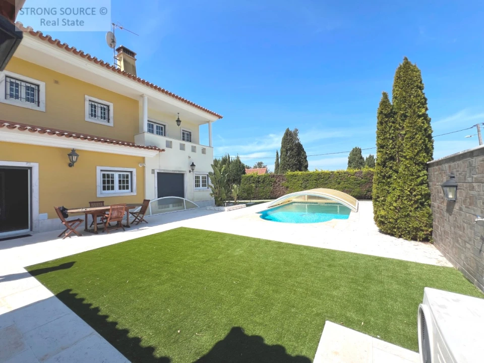 Moradia T5 para Venda em Azeitão (São Lourenço e São Simão) Foto 16