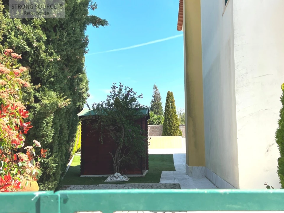 Moradia T5 para Venda em Azeitão (São Lourenço e São Simão) Foto 22