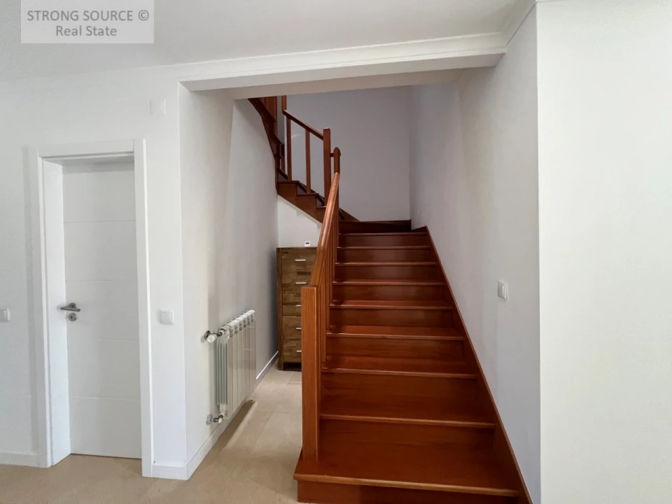 Moradia T5 para Venda em Azeitão (São Lourenço e São Simão) Foto 52