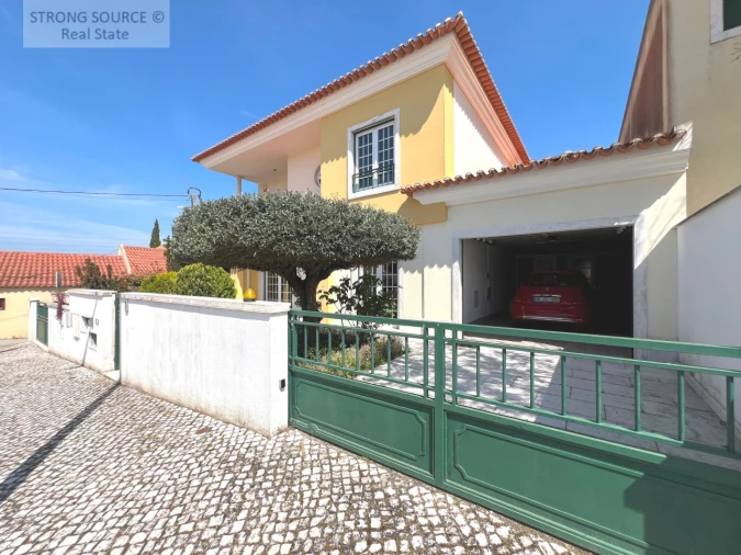 Moradia T5 para Venda em Azeitão (São Lourenço e São Simão) Foto 23