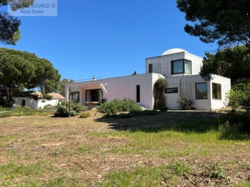 Quinta T8 para Venda em Sesimbra (Castelo)