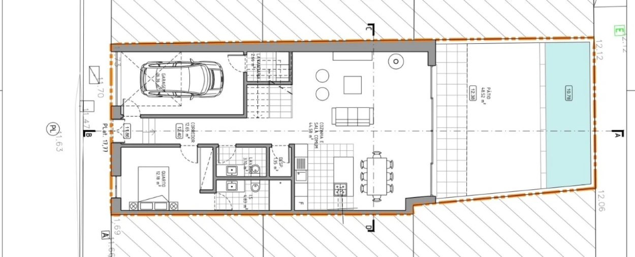 Moradia T4 para Venda em Faro (Sé e São Pedro) Planta 4