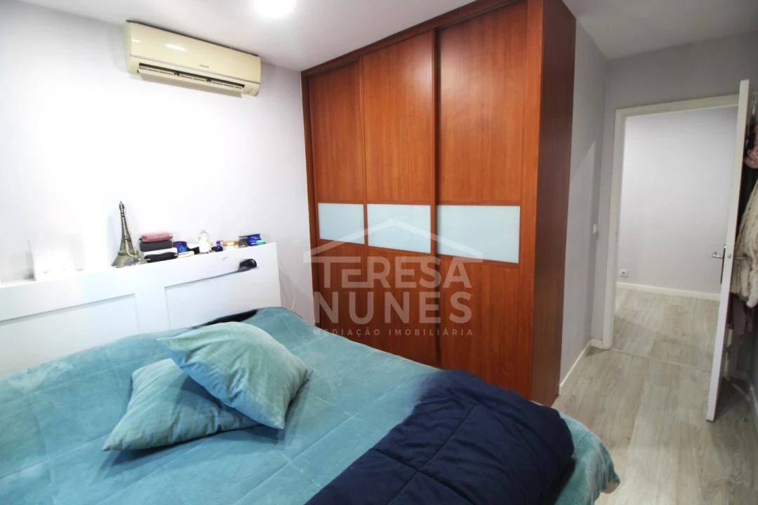Apartamento T4 para Venda em Santo Antonio da Charneca Foto 19