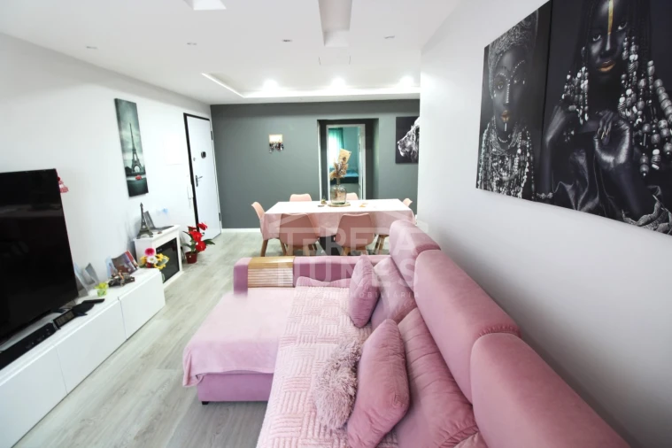 Apartamento T4 para Venda em Santo Antonio da Charneca Foto 4