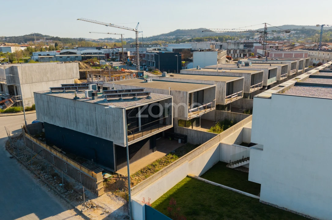 Moradia T4 para Venda em Merelim (São Pedro) e Frossos Foto 24