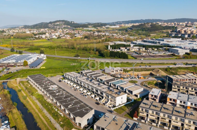 Moradia T4 para Venda em Merelim (São Pedro) e Frossos Foto 29