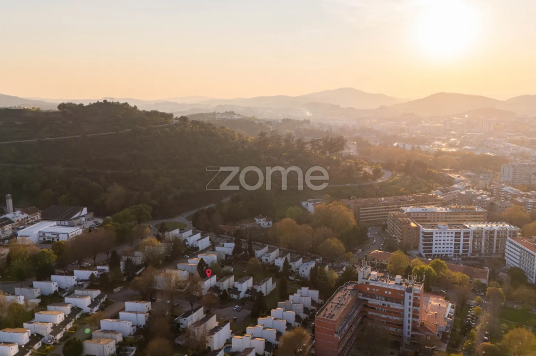 Moradia T3 para Venda em Braga (São José de São Lázaro e São João do Souto) Foto 9