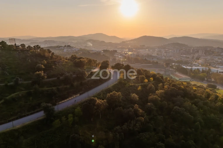 Moradia T3 para Venda em Braga (São José de São Lázaro e São João do Souto) Foto 7