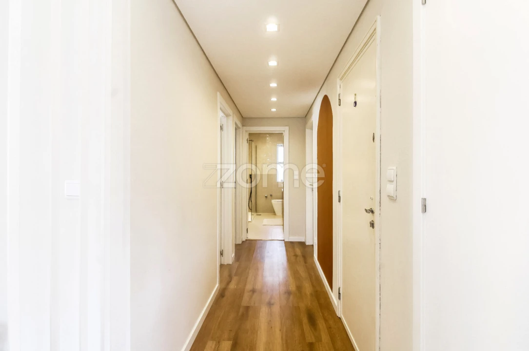 Apartamento T3 para Venda em Cidade da Maia Foto 21