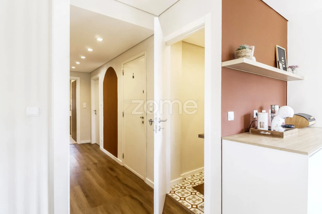 Apartamento T3 para Venda em Cidade da Maia Foto 2