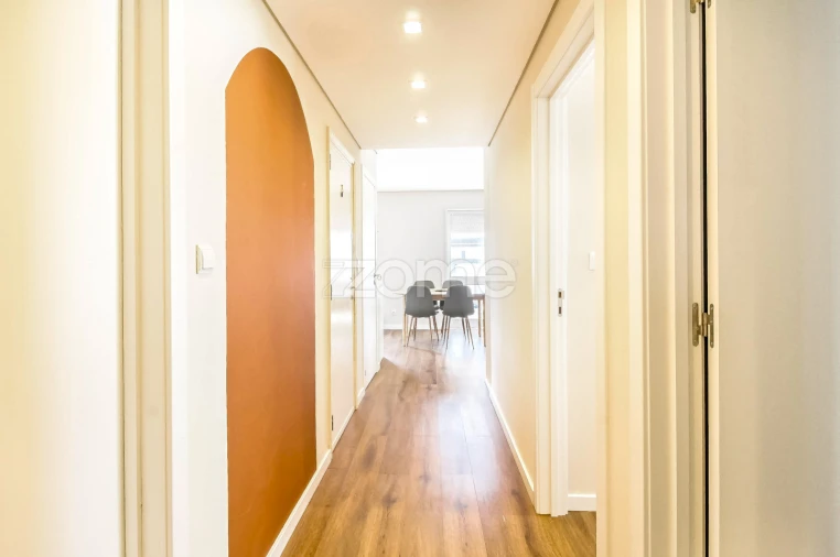 Apartamento T3 para Venda em Cidade da Maia Foto 3