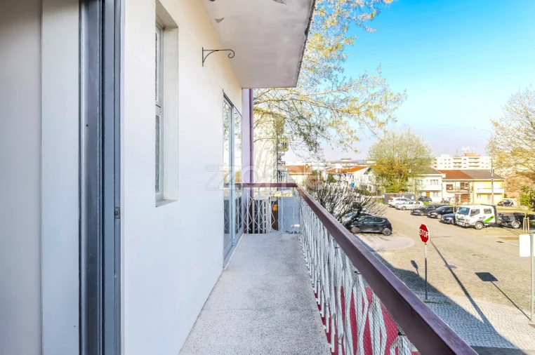 Apartamento T3 para Venda em Cidade da Maia Foto 33