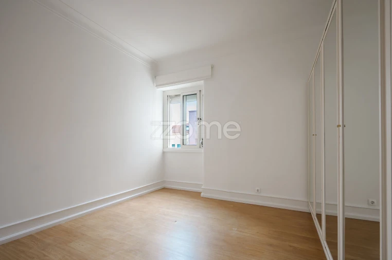 Apartamento T4 para Arrendamento em Areeiro Foto 19