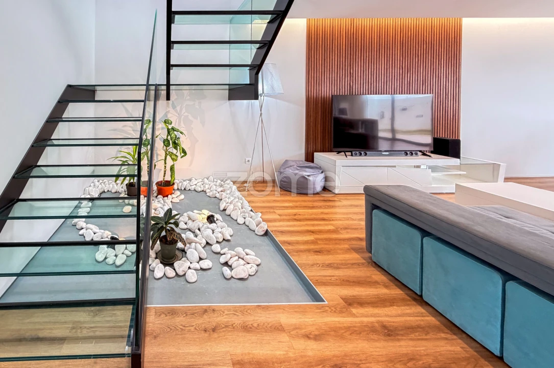 Moradia T4 para Venda em Cabouco Foto 16