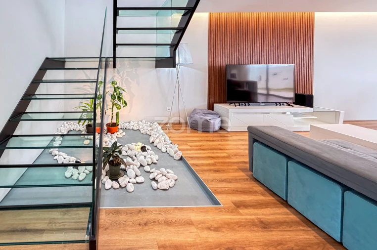 Moradia T4 para Venda em Cabouco Foto 16