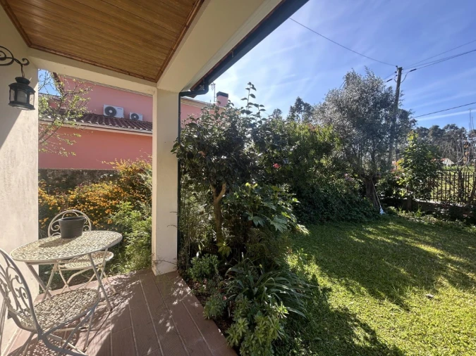 Moradia T3 para Venda em Oiã Foto 26