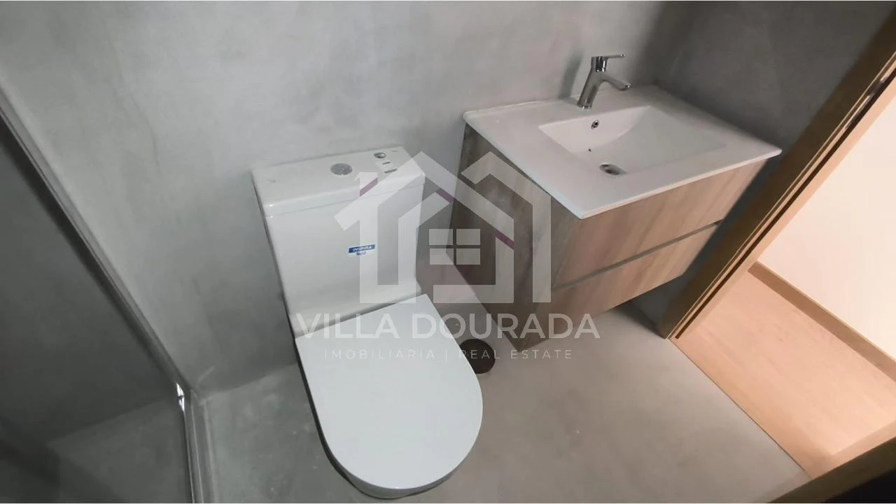 Apartamento para Venda em Oliveira do Douro Foto 19