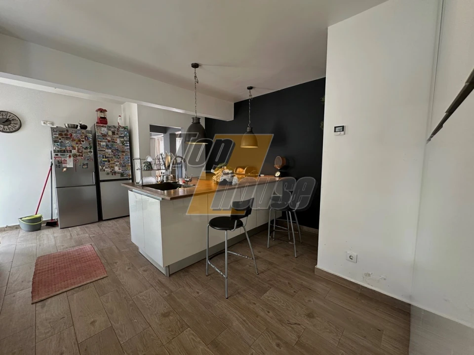 Moradia T4 para Venda em Charneca de Caparica e Sobreda Foto 9