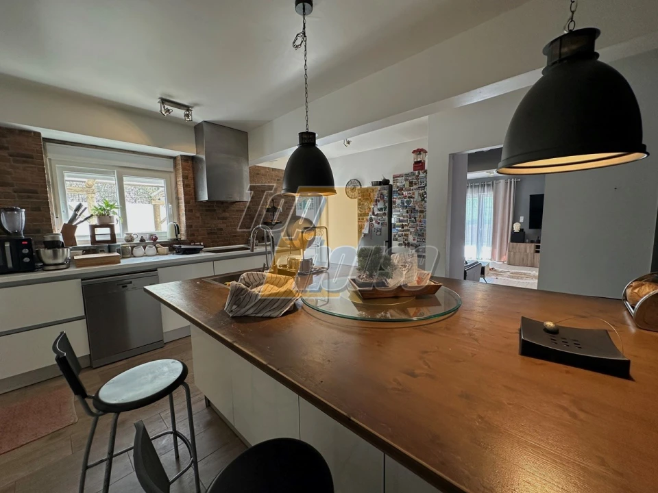 Moradia T4 para Venda em Charneca de Caparica e Sobreda Foto 10