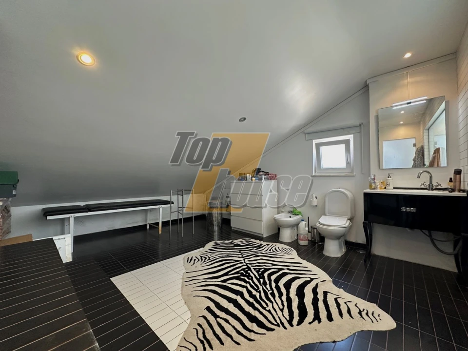 Moradia T4 para Venda em Charneca de Caparica e Sobreda Foto 31