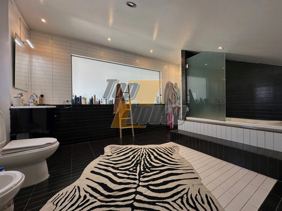 Moradia T4 para Venda em Charneca de Caparica e Sobreda Foto 32