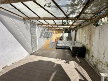 Moradia T4 para Venda em Charneca de Caparica e Sobreda
