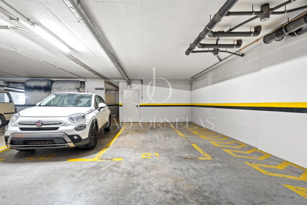 Apartamento T2 para Venda em Santo Antonio Foto 16