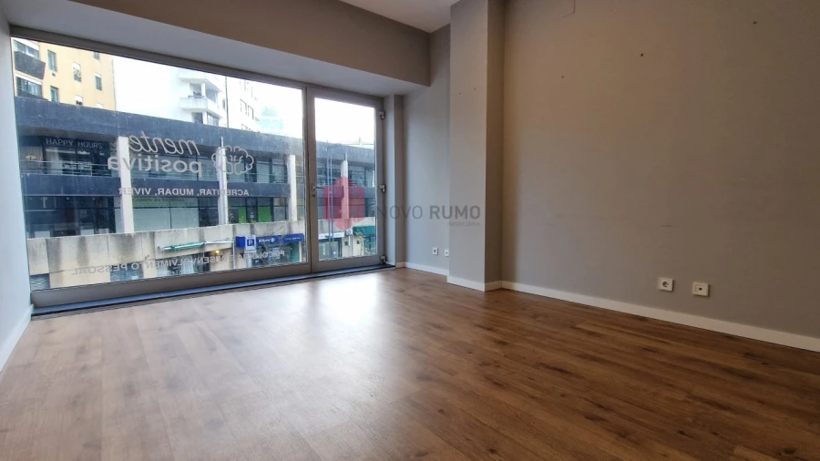 Escritório para Arrendamento em Cidade da Maia Foto 10