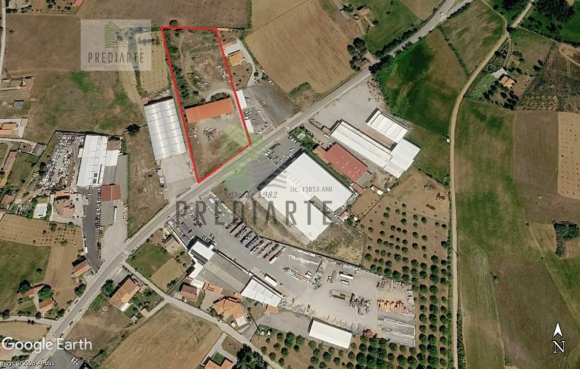 Terreno Comércio / Armazém para Venda em Samil Foto 1