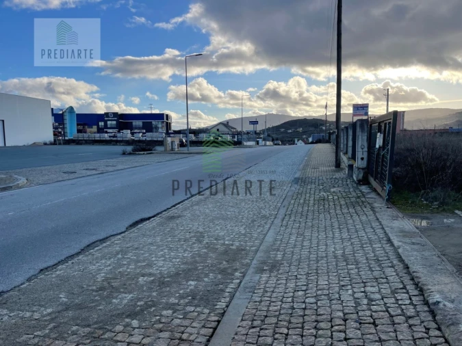 Terreno Comércio / Armazém para Venda em Samil Foto 8