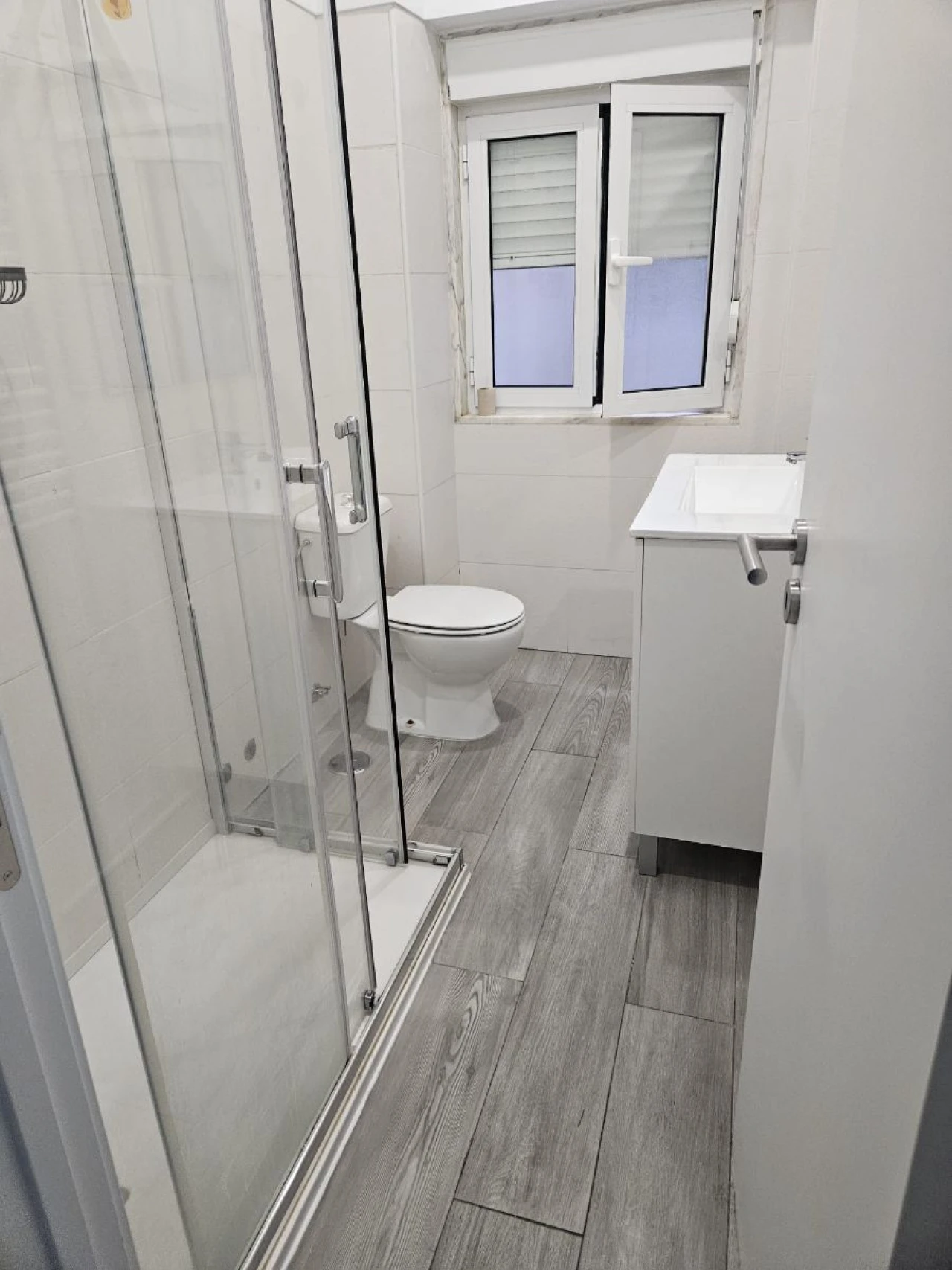 Apartamento T3 para Arrendamento em Queluz e Belas Foto 12