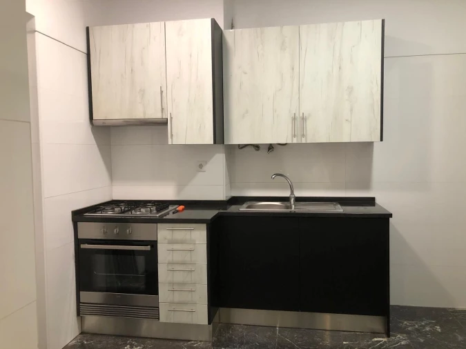 Apartamento T3 para Arrendamento em Queluz e Belas Foto 1