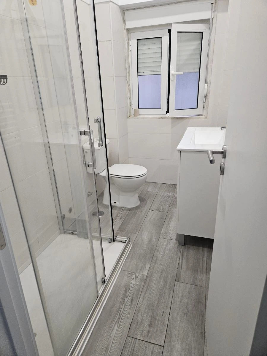 Apartamento T3 para Arrendamento em Queluz e Belas Foto 12