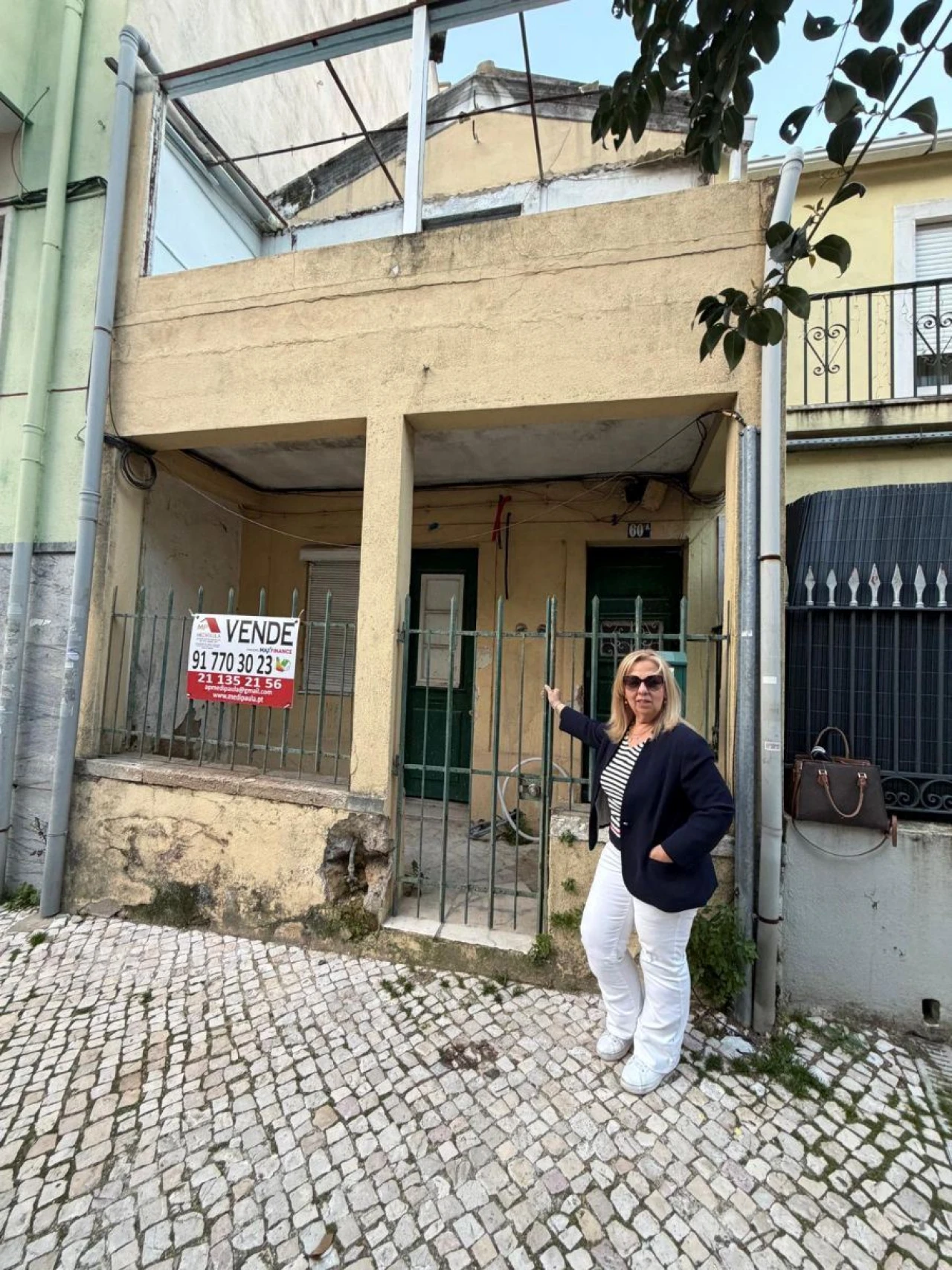 Moradia T4 para Venda em Queluz e Belas Foto 1