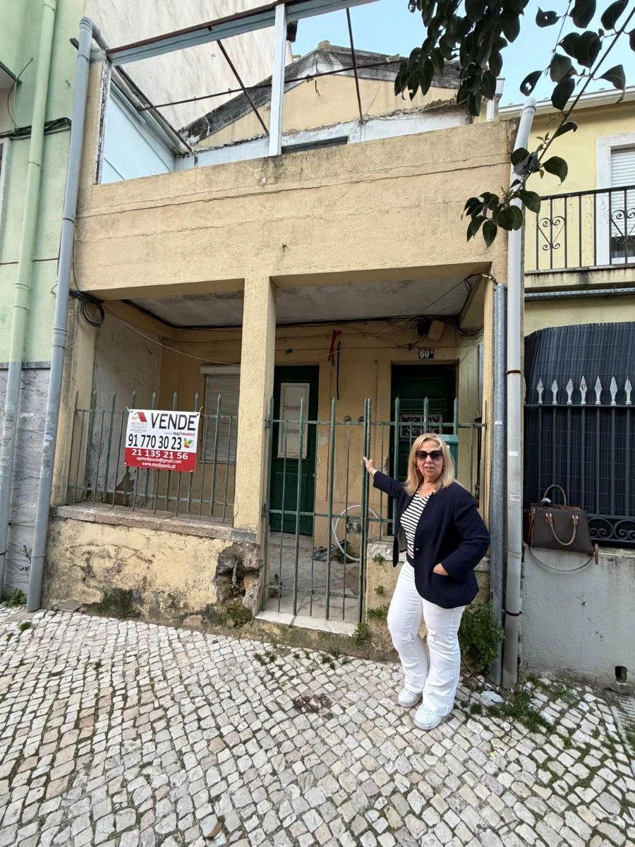 Moradia T4 para Venda em Queluz e Belas