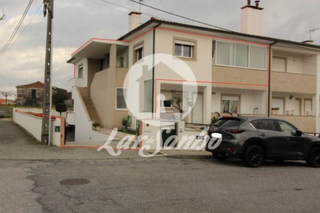 Apartamento T3 para Venda em Estorãos Foto 1