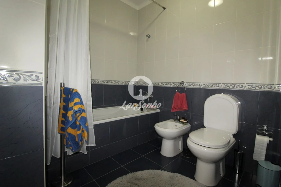 Apartamento T3 para Venda em Estorãos Foto 8