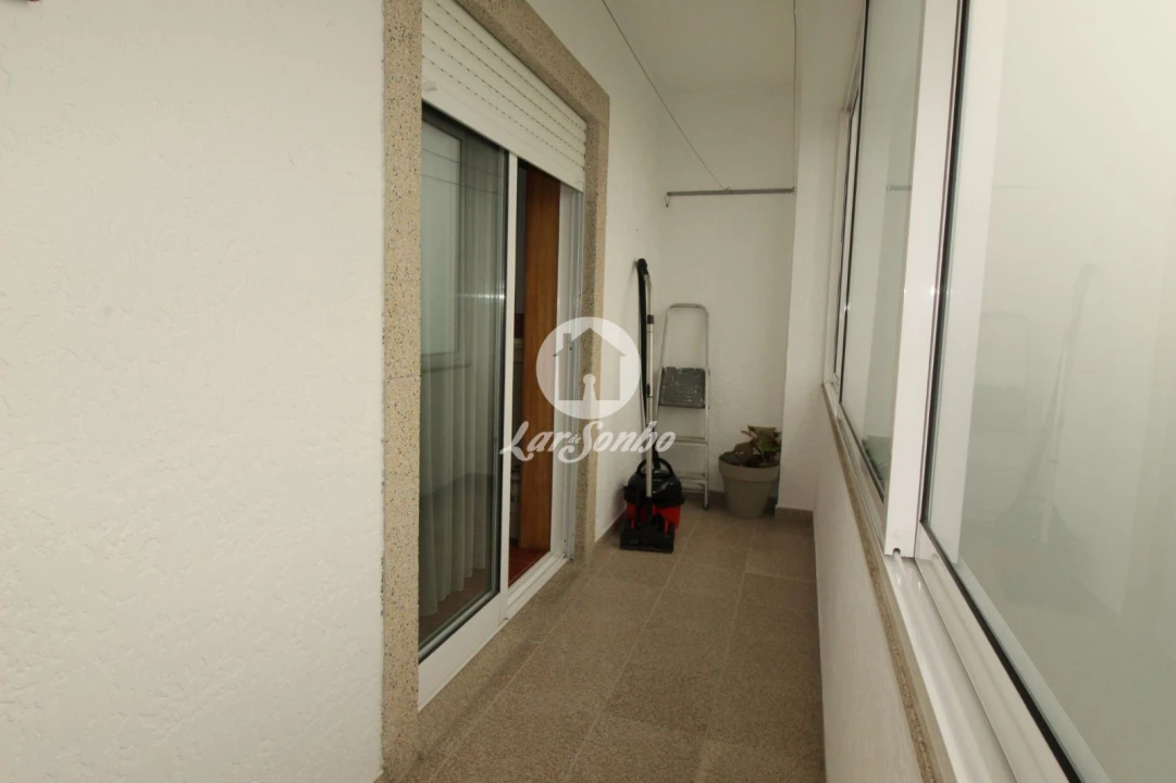 Apartamento T3 para Venda em Estorãos Foto 11