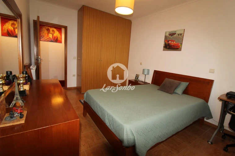 Apartamento T3 para Venda em Estorãos Foto 6